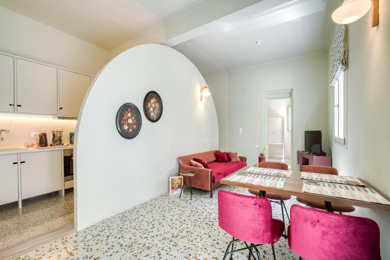 Keramos Athens Aparthotel ภายนอก รูปภาพ