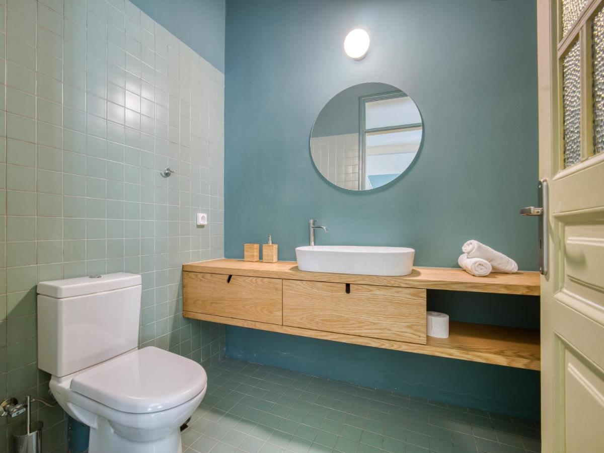 Keramos Athens Aparthotel ภายนอก รูปภาพ