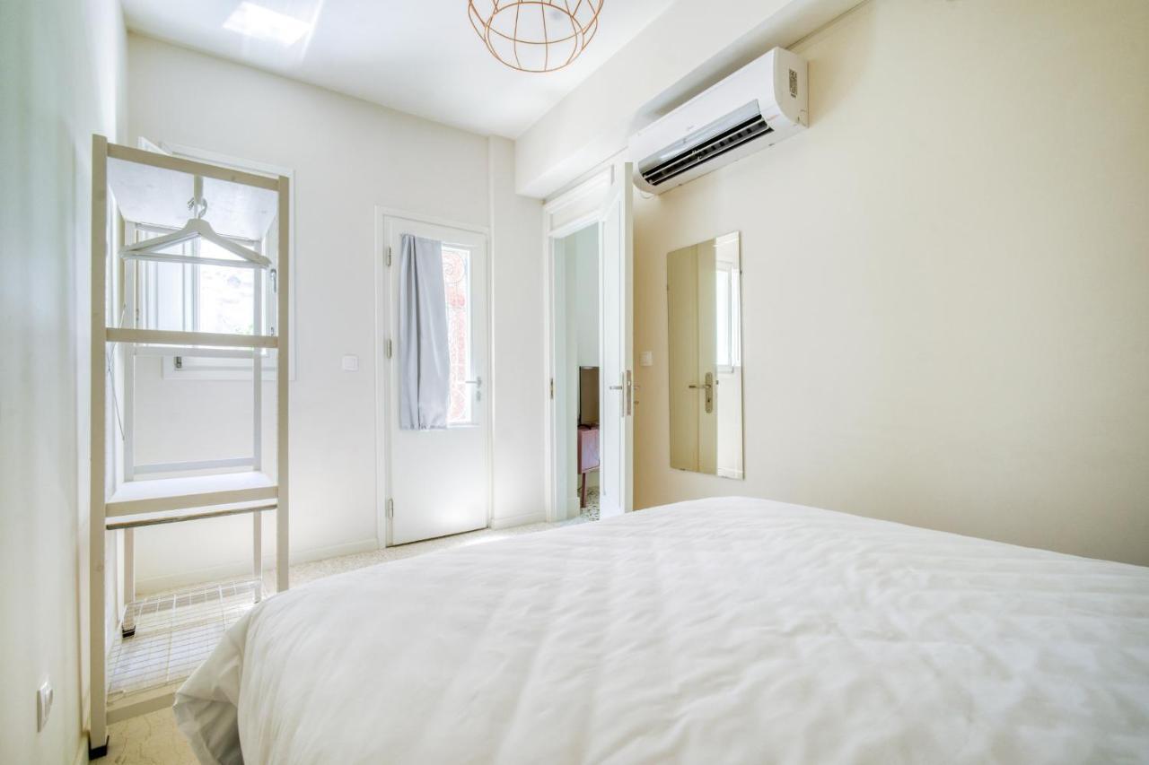 Keramos Athens Aparthotel ภายนอก รูปภาพ