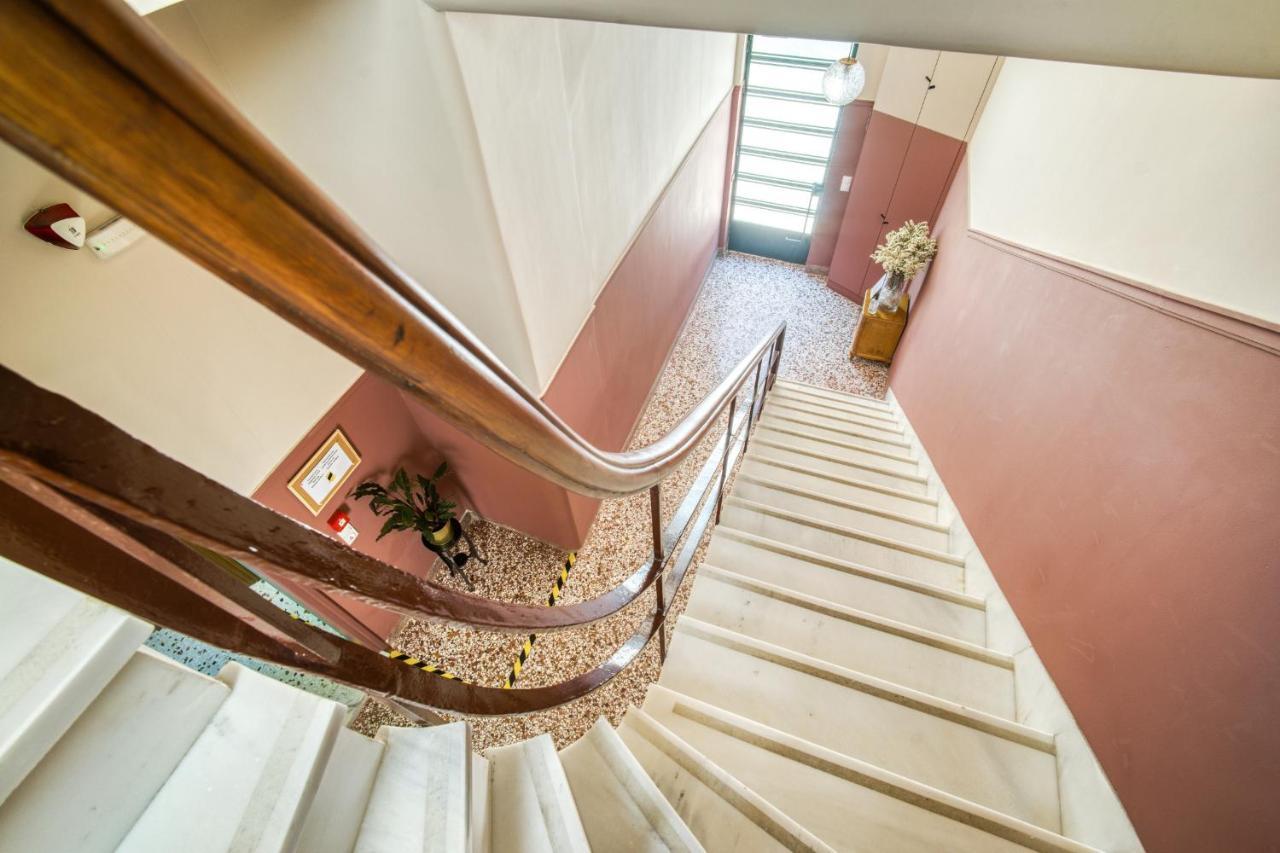 Keramos Athens Aparthotel ภายนอก รูปภาพ