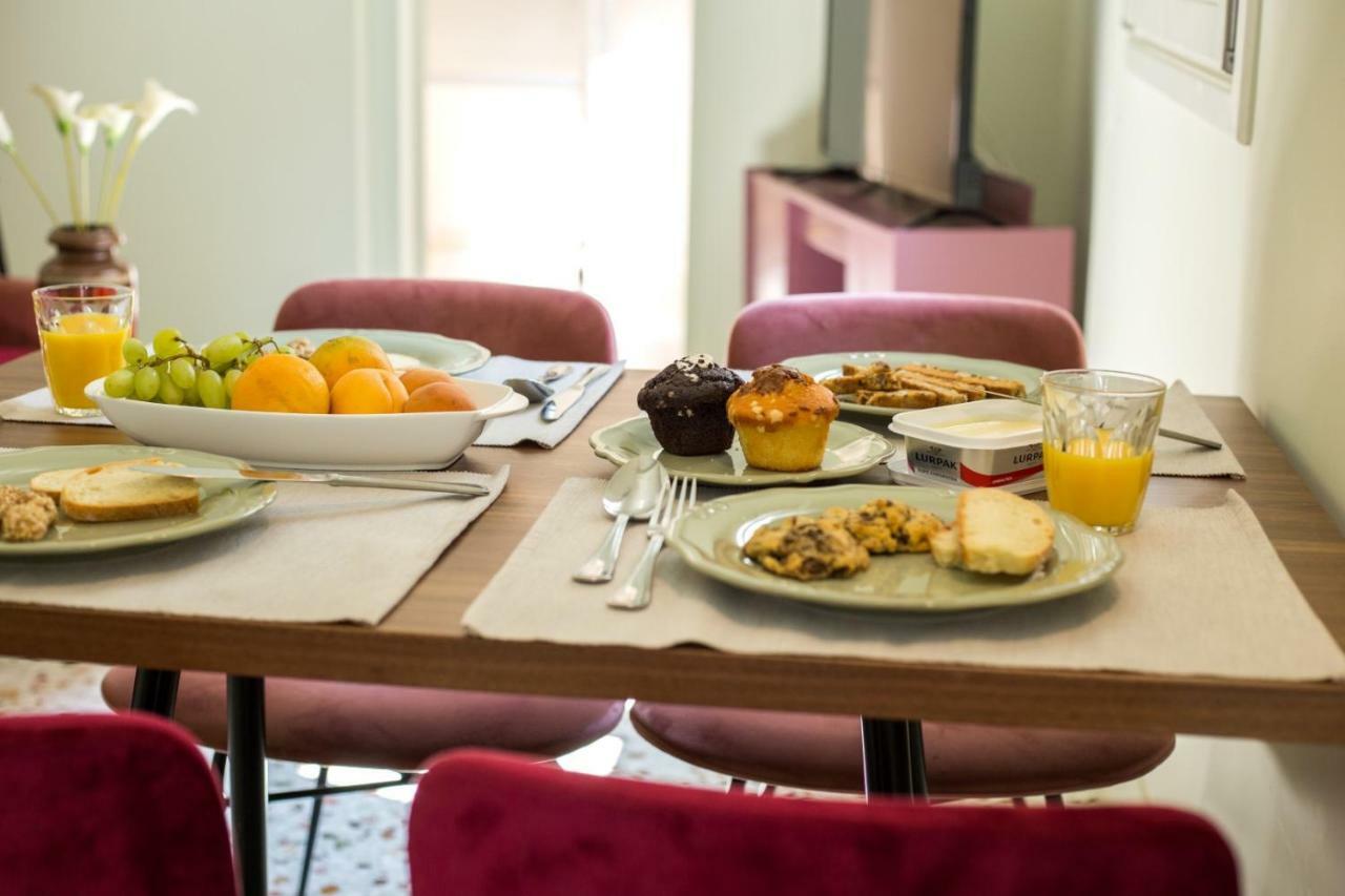 Keramos Athens Aparthotel ภายนอก รูปภาพ